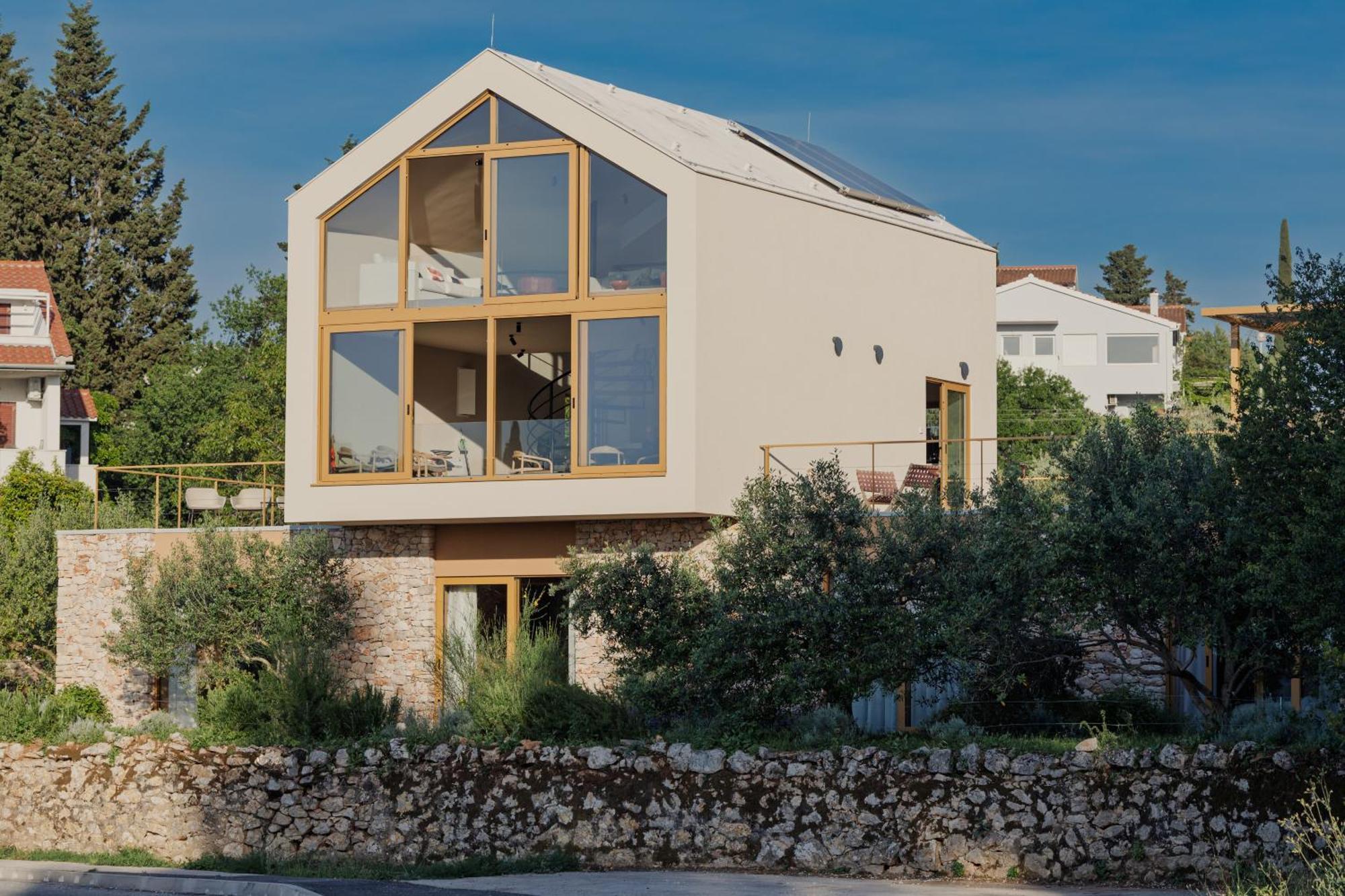 Nine Olives Hvar
